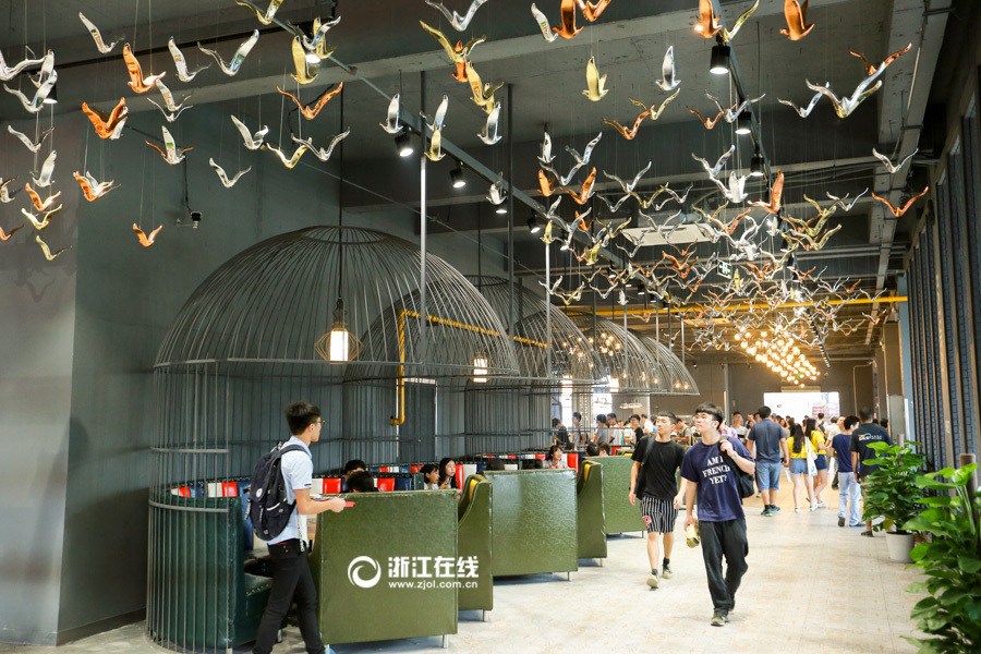 Photos : la cantine exquise d'une université chinoise fait le buzz sur internet