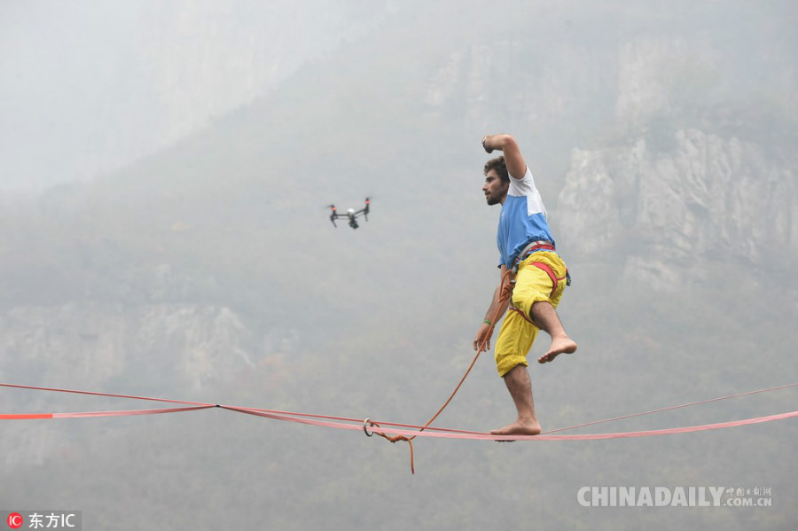 Slackline : record du monde de Théo Sanson avec 100 mètres en 6,01 minutes
