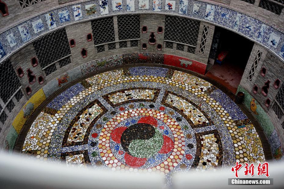 Photos : l'extraordinaire palais de porcelaine au Jiangxi