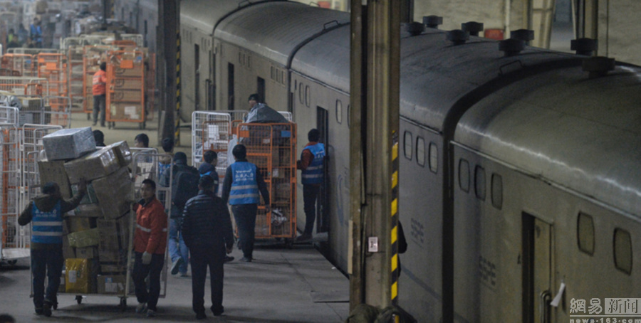 Double 11 : 200 trains à grande vitesse de Beijing transporteront 230 tonnes de colis