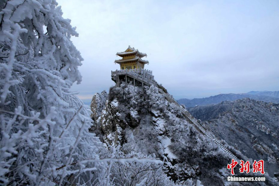 Photos : les magnifiques paysages enneigés du mont Laojun