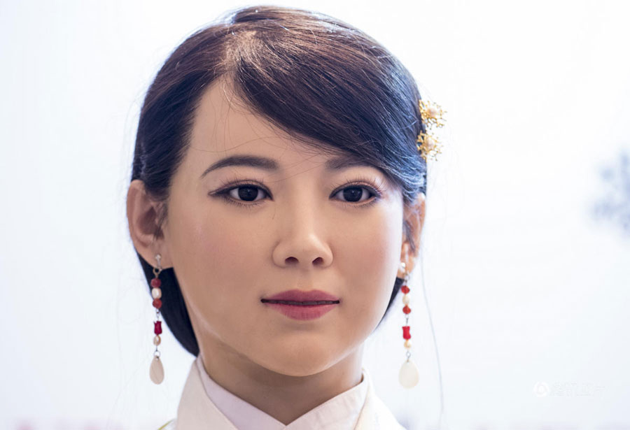 Voici Jia Jia, premier robot interactif avancé chinois à intelligence artificielle
