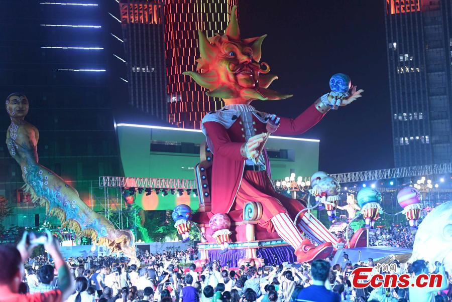 Le carnaval de Nice s&apos;exporte et débarque dans le sud-est de la Chine à Xiamen