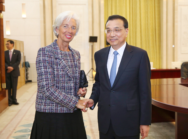 La Chine est en mesure de maintenir sa stabilité financière en réduisant les risques, affirme Li Keqiang