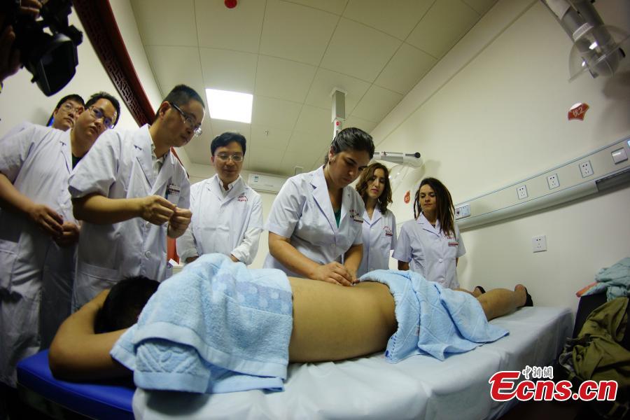 Une université du Jiangxi propose des cours de médecine traditionnelle chinoise pour étrangers