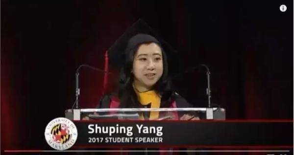 Une étudiante s'excuse pour avoir « déprécié » la Chine dans son discours de fin d'études aux États-Unis