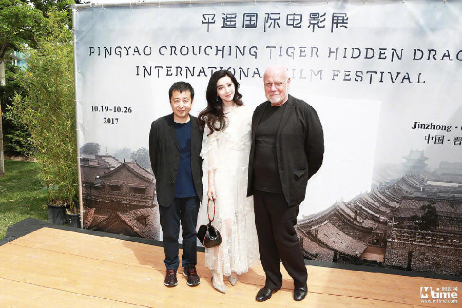 Jiang Zhangke et Fan Bingbing promeuvent le Festival du film de Pingyao à Cannes