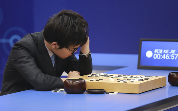 Ke Jie perd son deuxième jeu contre AlphaGo