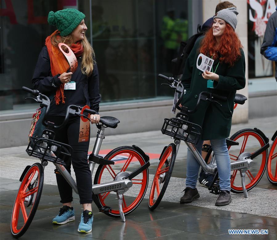 Mobike lance ses vélos en libre-service en Grande-Bretagne à Manchester