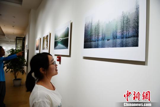 Wuhan : ouverture du Centre d'échanges de la photographie dans la zone écologique sino-française