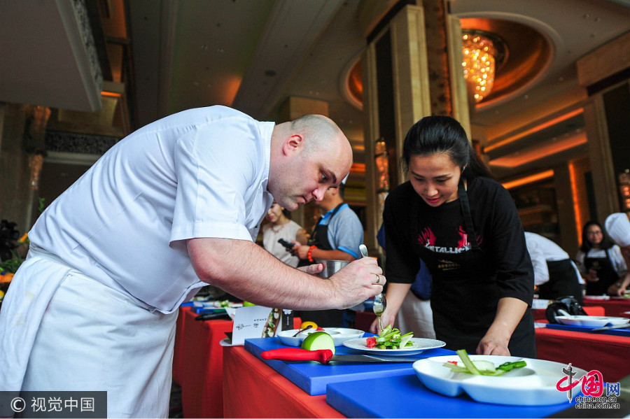 Un chef deux étoiles présente la cuisine française à Shenyang