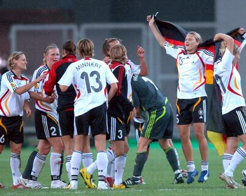 Frauen,Frauenfu?ball,WM,Shanghai,Tianjin,Deutschland,Weltrekord, 3