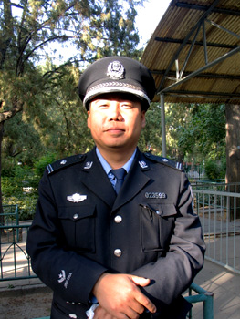 Liu,Wenli,Polizist,zweisprachiger Polizist
