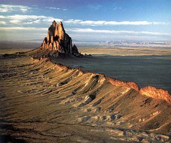 7 Klimawandel ,Grabr?ubern,Touristen,Zerst?rung der überreste,K?nigreichs Loulan (Kroraina),Niemandsland,Lop Nur ,Kulturerbe,Keramikscherben ,Bermuda Triangel