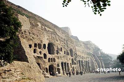 2 Yungang-Grotten,China,Schicksal,UNESCO,Erziehung, Wissenschaft und Kultur , Schatzkammer ,Sch?den,Grotten,buddhistischer Kunst ,Schwefeldioxiden,Kohleverbrennung 