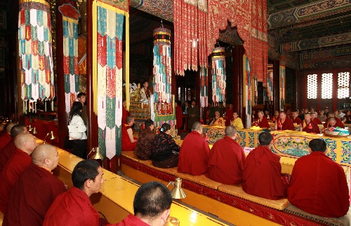 3 Panchen Lama Erdeni Qoigyi Gyibo,Lama-Tempel ,Beijing,buddhistisches Ritual ,Gedenken, Erdbebenopfer ,Katastrophengebieten,tibetisch,Buddhas ,M?nche,Ritual