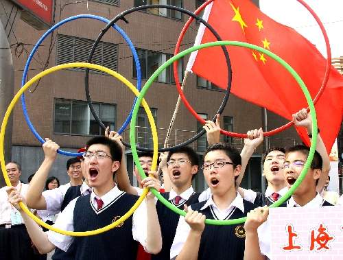 KMT,Erdbebens von Wenchuan,,Schweigeminute, Fackeltr?gerin ,Museum, Pudong,Fackellauf,Fackellauf 7