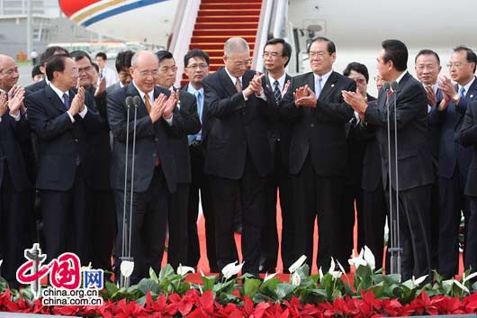 Die Kuomintang-Delegation unter der Leitung des Parteivorsitzenden Wu Po-hsiung, traf am Dienstagnachmittag mit einer Maschine in Beijing ein.