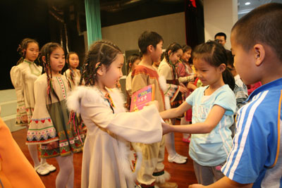 3 Kinderchor,Inneren Mongolei,Hong Kong ,Konzerte,Taipei,Web-Hit,Familienballade,CCTV,Album, Traditionelle Kultur