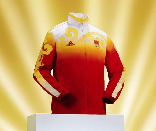 Endlich ist das Geheimnis gelüftet: Bei einer Pressekonferenz hat der deutsche Sportartikelhersteller und wichtiger Olympiasponsor Adidas die Kleidung vorgestellt, welche die chinesischen Sportler bei der Siegerehrung tragen werden.