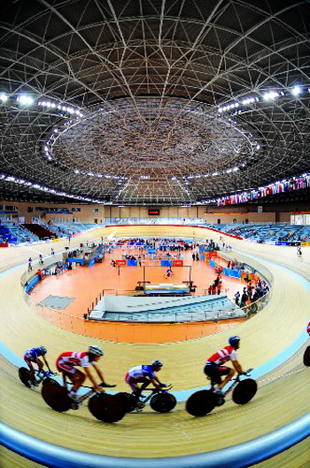 Bei den Bauprojekten der Beijinger Olympischen Spiele 2008 handelt es sich um über 200 selbst?ndige Innovationstechniken Chinas.(14)