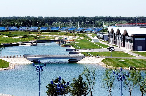 Bei den Bauprojekten der Beijinger Olympischen Spiele 2008 handelt es sich um über 200 selbst?ndige Innovationstechniken Chinas.(17)