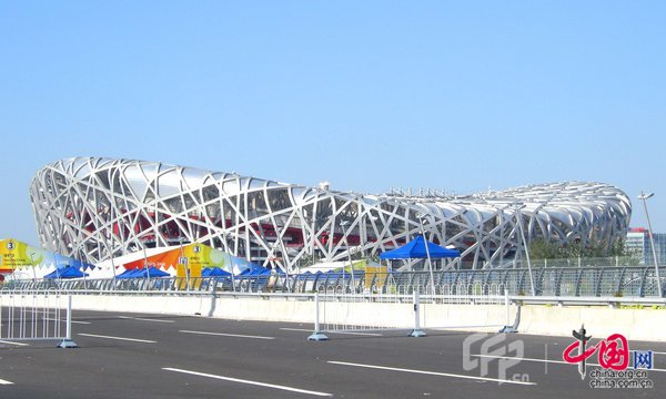 6 Die Beijinger Olympischen Spiele sind seit Sonntag Geschichte. Nun wartet das 'Vogelnest' nur noch auf die Abschlusszeremonie.