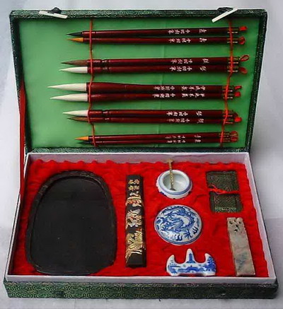 4 Pinsel, Papier, Tintenstab und Tintenstein,Vier Studiensch?tze,UN, Erhaltung von Immateriellen Kulturerbe , Handwerkstechniken 