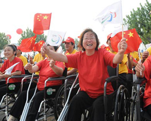 Paralympisches Feuer in Shanghai