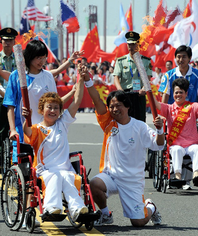 Paralympisches Feuer heute in Nanjing und Qingdao