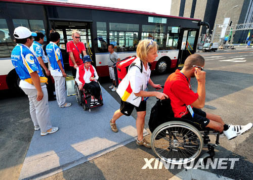 2 ?ffentliche Verkehrssystem Beijings,Olympischen Spiele ,gr??te grüne Autokolonne,Behinderte,Paralympics