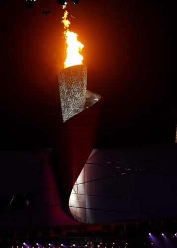 Entzünden des Feuers der Paralympics 2008