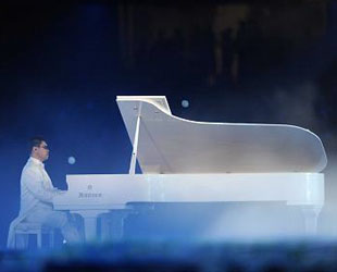 Der blinde Pianist Jin Yuanhui spielt 'Vier Jahreszeiten'
