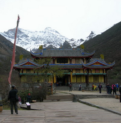 Huanglong,Sichuan,Landschaft,historisch,gebirgige,Wald,Wasserf?lle ,Riesenpanda ,Flora ,Fauna,Qinghai-Tibet-Plateaus,Himalaya,tibetisch