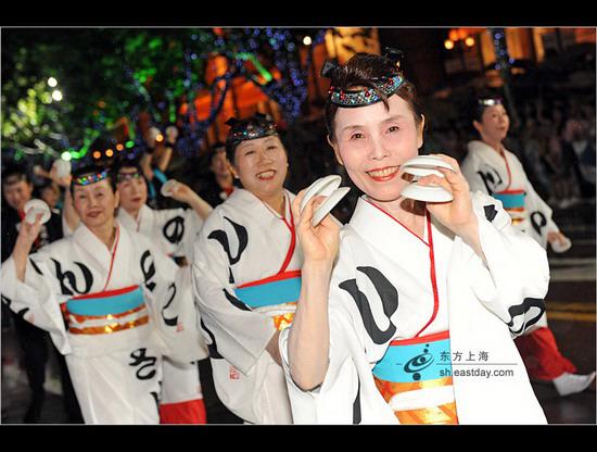 Shanghai,Tourismus,Festival,Umzug,Er?ffnungfeier ,Taifun ,Sinkula,World Expo 2010,Blumen,ausl?ndischen,Ensemble,Sch?nheiten auf der Er?ffnungsfeier,Sch?nheiten ,sexy 