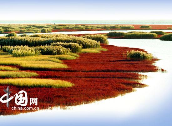 Das in der südwestchinesischen Provinz Liaoning liegende und von Yingkou, An’Shan und Jinzhou von Land umgebene Panjin ist ein zentraler Gürtel des Liaohe-Delta, der sich neben der Liaodong-Bucht im Süden auf eine Küstenl?nge von ca. 118 Kilometern erstreckt. Der Liaohe mündet in Panjin ins Meer.
