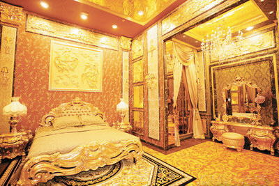 gold,Toilette,Goldpreis,Schweiz,Goldpalast,Juwelier ,Lenin,Hongkong,Toilettenschüssel,Guinness,Weltrekorde ,luxuri?s,Sehenswürdigkeit,erh?hte ,Gewinn ,Bodhisattwa,Causeway Bay,Swiss Horn