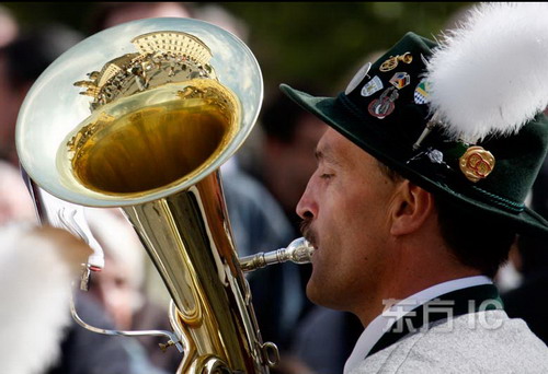 Oktoberfest ,München,Bierfestival ,Kellnerin ,Aufführung ,Umzug,2008