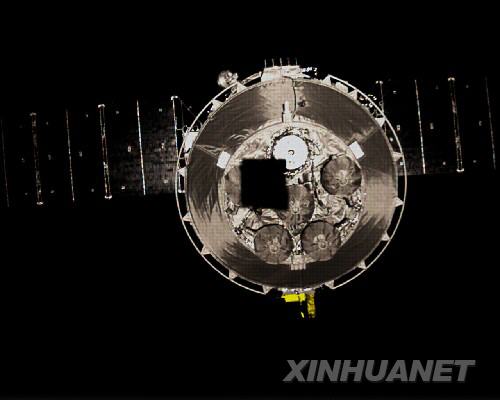 Subsatellit der Shenzhou VII macht tausende Fotos vom Raumschiff