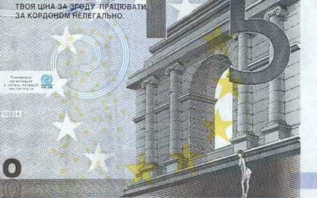2 Abgewandelte Euro-Banknoten werden in der Ukraine mit Bildern von Prostituierten versehen, um Frauen davor zu bewahren, Opfer von Menschenhandel und Prostitution zu werden.