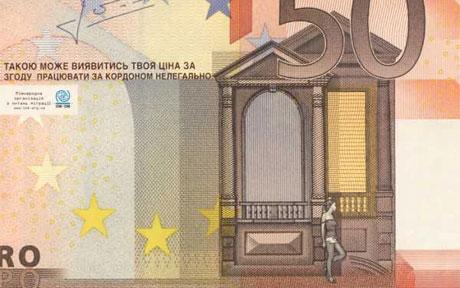 3 Abgewandelte Euro-Banknoten werden in der Ukraine mit Bildern von Prostituierten versehen, um Frauen davor zu bewahren, Opfer von Menschenhandel und Prostitution zu werden.