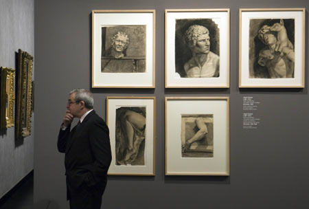 Gem?lde vom spanischen Künstler Pablo Ruiz Picasso (1881-1973) werden im Grand Palais Museum in Parisausgestellt . Die Ausstellung wurde am 26. September 2008 er?ffnet und wird bis zum 2. Februar 2009 dauern.