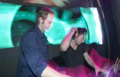 5 Jede Menge Aufführungen, Aktivit?ten und Spa? sind versprochen: Das Goethe-Institut als eines der wichtigsten Institutionen für den Austausch zwischen Deutschland und der Welt feiert am Wochenende seinen zwanzigsten Geburtstag in Beijing.