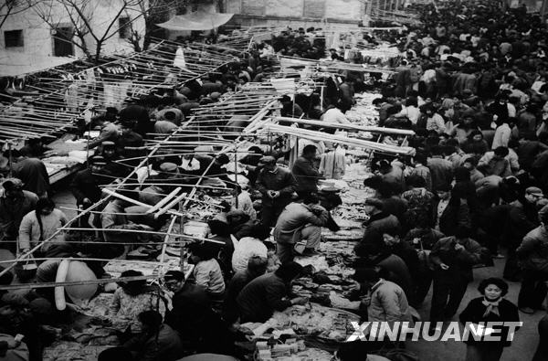 Das Archivfoto zeigt einen Markt in Yiwu, der im September 1982 er?ffnet wurde.