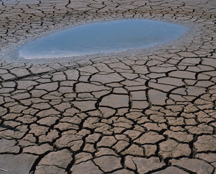 Wasser ist ein kostbares Gut und wird immer kostbarer. Der Klimawandel wird Experten zufolge in den kommenden Jahrzehnten den Zugriff auf sauberes Wasser immer mehr einschr?nken.