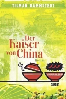 1 1 'Es ist viel Raum in den Hautfalten des Buddha.' Genauso frei erfunden wie dieses vermeintliche chinesische Sprichwort ist auch Tilman Ramstedts neuer Roman. Mit viel Humor tischt er in 'Der Kaiser von China' die tollsten Lügen auf.