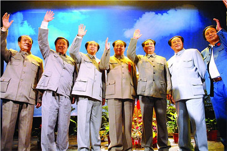 1 Mao Zedong stammt aus Xiangtan in Hunan. Für ein Bühnendrama über den gro?en Vorsitzenden fand kürzlich ein Casting statt. Die Schauspieler sollen den Menschen ein lebendiges Bild von Mao vermitteln.