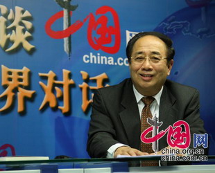 Zhao Qizheng, Sprecher der zweiten Tagung des 11. Landeskomitees der PKKCV im Jahr 2009, sagte in einem Interview mit china.org.cn, dass die WTO sinnlos w?re, wenn alle L?nder eine protektionistische Wirtschaftspolitik führen.