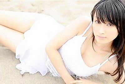 Die spanische Zeitung 20minutos hat eine Online-Umfrage organisiert, bei der die 54 sch?nsten Politikerinnen weltweit gew?hlt wurden. Zur Liste geh?ren unter anderem die chinesische Au?enamtssprecherin Jiang Yu und die jüngste Landtagsabgeordnete Deutschlands Julia Bonk.