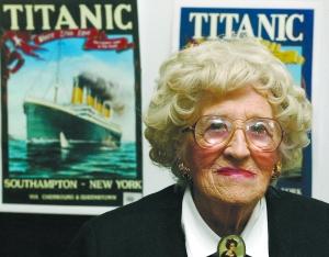 Millvina Dean, die letzte überlebende der im Jahr 1912 gesunkenen Titanic, ist am Sonntag in einem Pflegeheim in England gestorben. Sie war 97 Jahre alt. Millvina Dean, die letzte überlebende der im Jahr 1912 gesunkenen Titanic, ist am Sonntag in einem Pflegeheim in England gestorben. Sie war 97 Jahre alt.